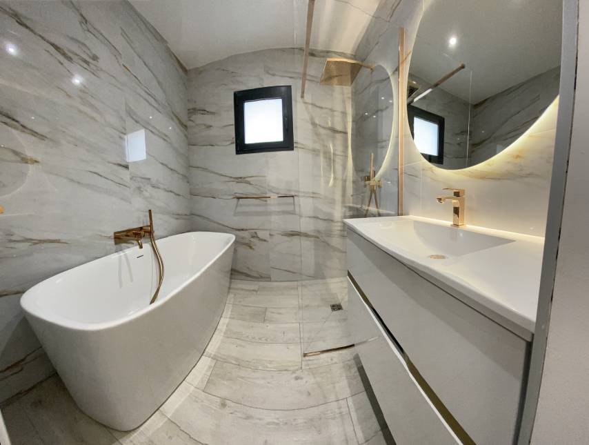 découvrez comment rénover une vasque en faïence pour salle de bains et donnez un nouveau souffle à votre espace avec des astuces faciles et efficaces.