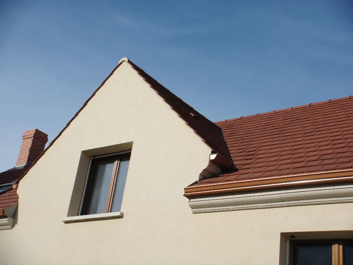 découvrez des astuces économiques pour repeindre votre maison et lui donner un nouveau look sans vous ruiner. conseils pratiques et matériaux abordables pour réussir votre peinture.