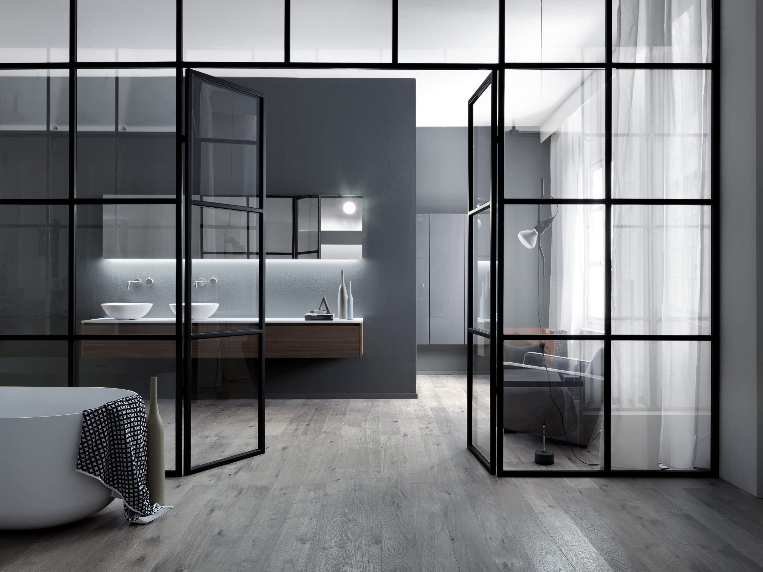 découvrez nos salles de bain sur-mesure réalisées par des artisans experts, alliant design personnalisé et savoir-faire traditionnel pour un espace unique et fonctionnel.