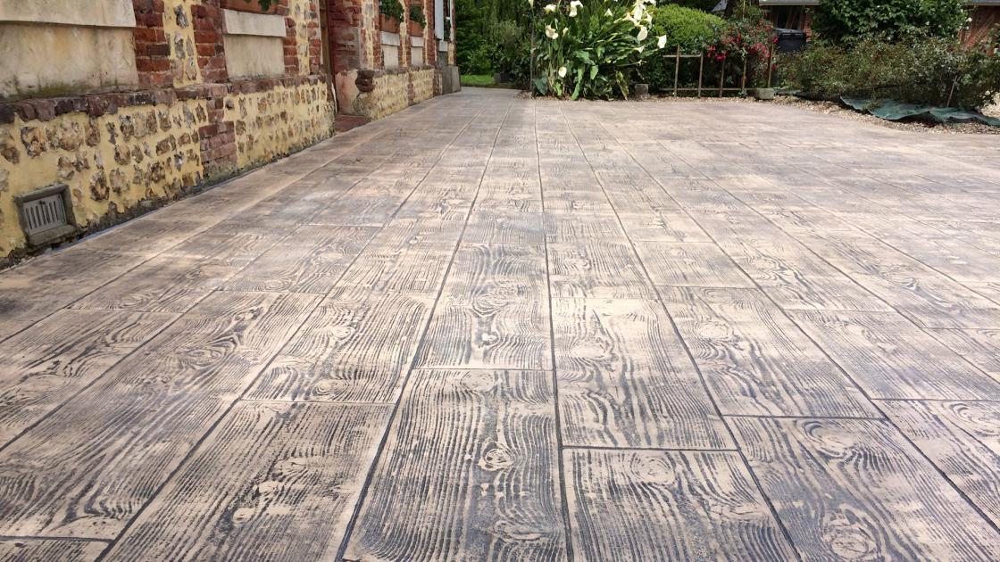secrets dune terrasse en beton 3 découvrez les secrets pour réussir une terrasse en béton durable, esthétique et facile à entretenir. conseils, astuces et techniques pour un résultat parfait.