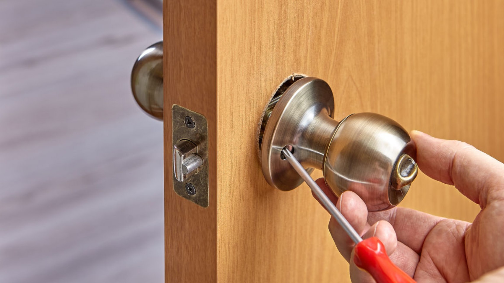 serrurerie abordable à paris disponible 24/7 pour tous vos besoins en intervention rapide, dépannage et installation de serrures.