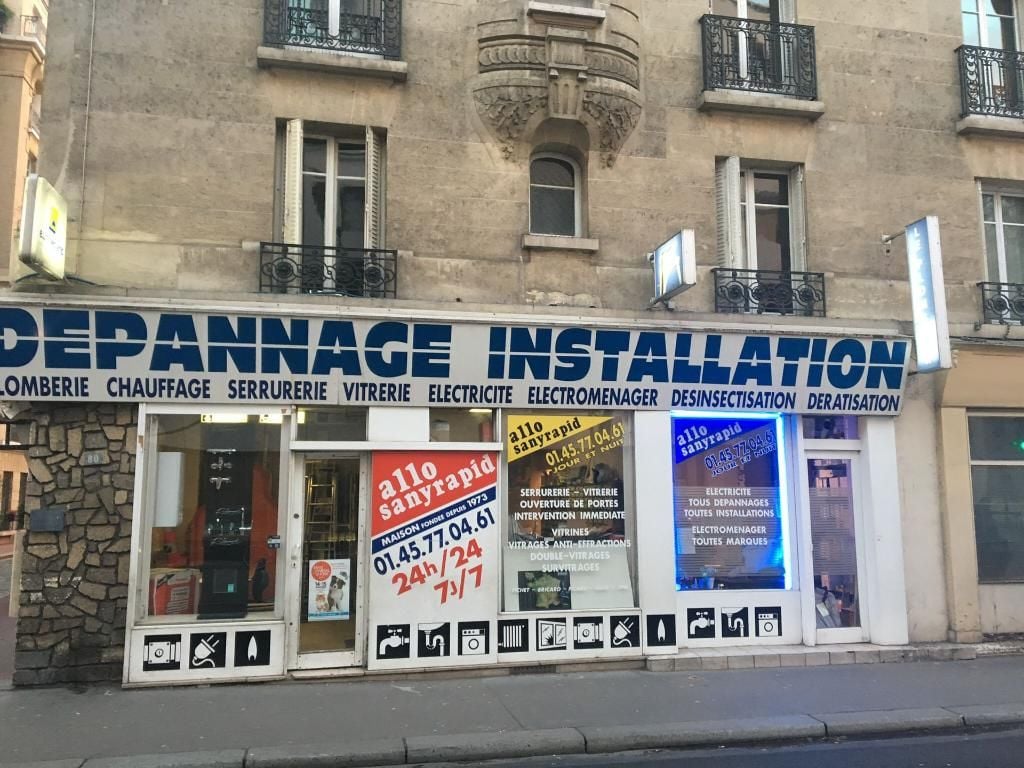 serrurier paris : service d'installation et dépannage rapide 24/7 pour tous vos besoins en serrurerie. intervention urgente et professionnelle à toute heure.