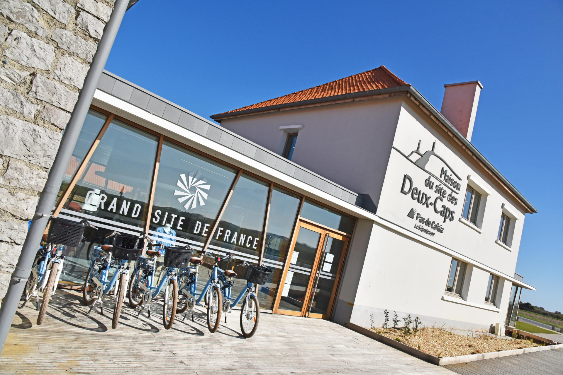 découvrez notre site dédié à la maison, où design, confort et astuces vous aident à créer un espace de vie chaleureux et fonctionnel.