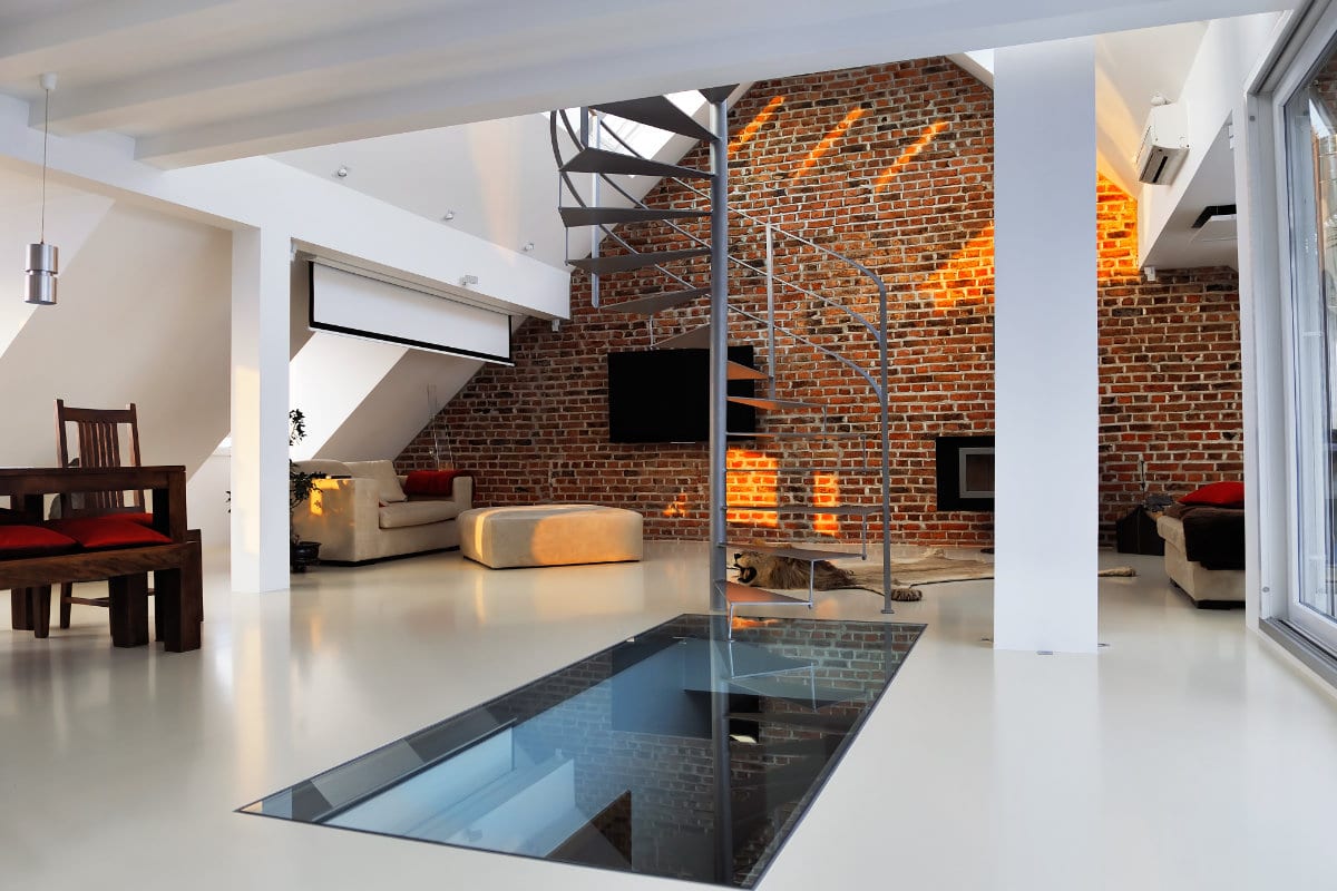 découvrez tout sur le sol en résine : ses coûts, ses avantages et ses limites pour faire le meilleur choix pour votre espace.