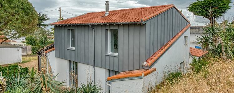 surelevation maison ossature bois comparer prix 1 découvrez comment comparer les prix pour une surélévation de maison en ossature bois, afin de choisir la meilleure offre pour votre projet de construction.