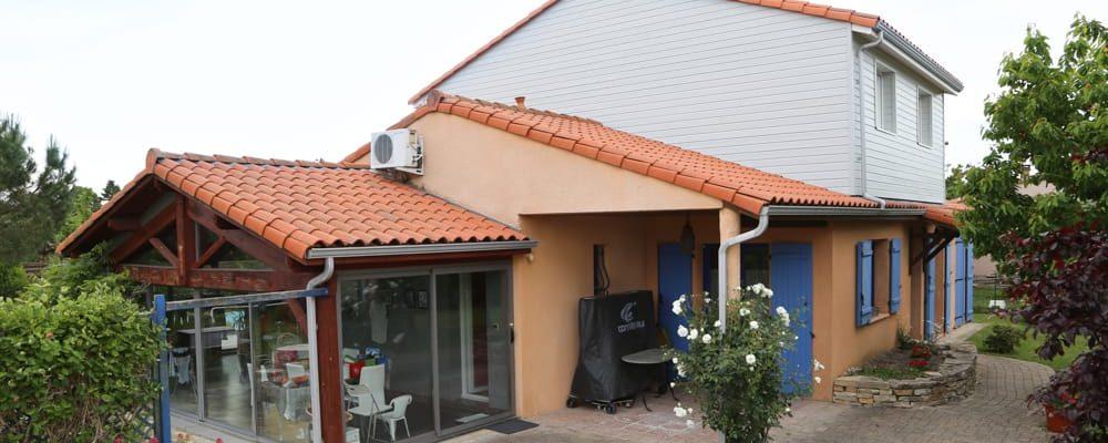 découvrez nos tarifs compétitifs pour le rehaussement de toiture en bois. solutions sur mesure et qualité garantis pour votre projet d'amélioration de toiture.