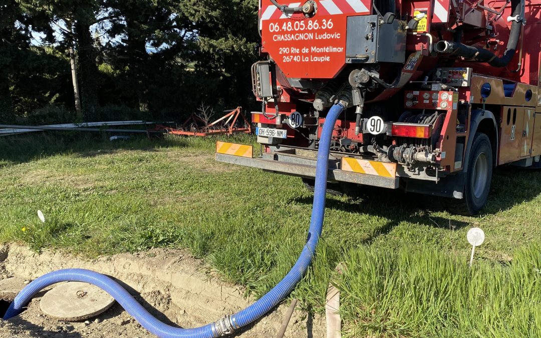 comparez les tarifs de vidange de fosse septique pour trouver les meilleures offres et économisez sur l'entretien de votre installation sanitaire.