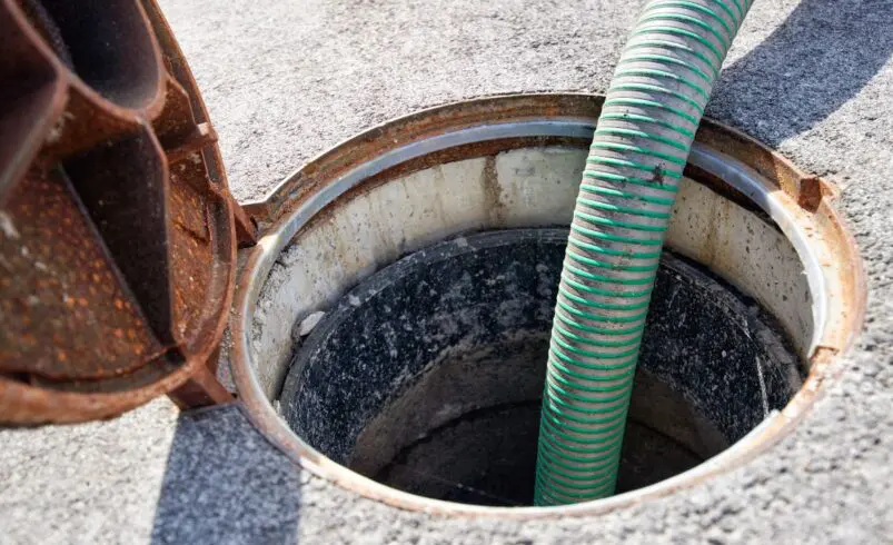 comparez les tarifs pour la vidange de votre fosse septique et découvrez comment économiser sur ce service essentiel. guide complet des prix et conseils pratiques.