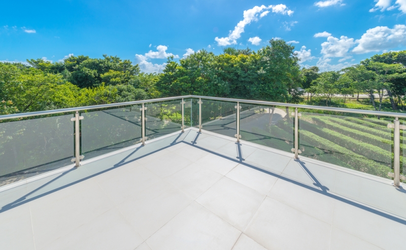 découvrez les avantages des terrasses sur pilotis, leur coût et les étapes clés pour réussir votre projet de construction en toute sérénité.