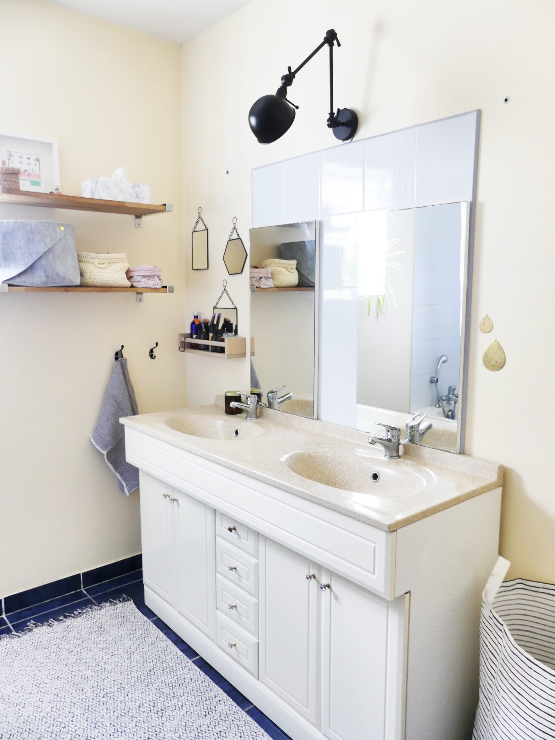 découvrez les étapes clés pour réussir vos travaux de salle de bain et créer un espace fonctionnel et esthétique.