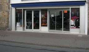 service professionnel de vitrerie dans le 17e arrondissement de paris : réparation, remplacement et installation de vitres pour particuliers et entreprises.