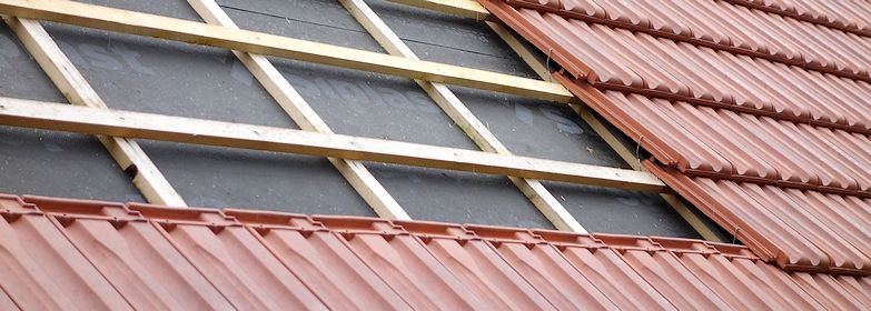 découvrez le vocabulaire du couvreur pour mieux comprendre les termes techniques et métiers liés à la couverture de toiture.