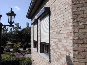 découvrez nos volets sécurisés pour protéger efficacement vos fenêtres contre les intrusions tout en améliorant l'isolation et l'esthétique de votre maison.