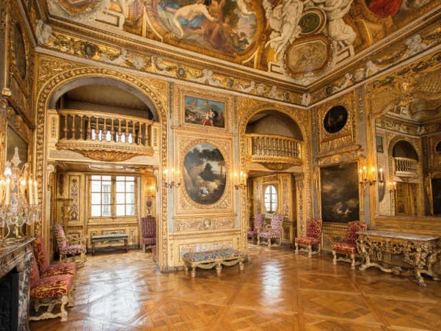 découvrez comment agrandir votre espace de vie dans un hôtel particulier à paris 20e grâce à des astuces d'aménagement et des conseils d'experts pour optimiser chaque mètre carré.