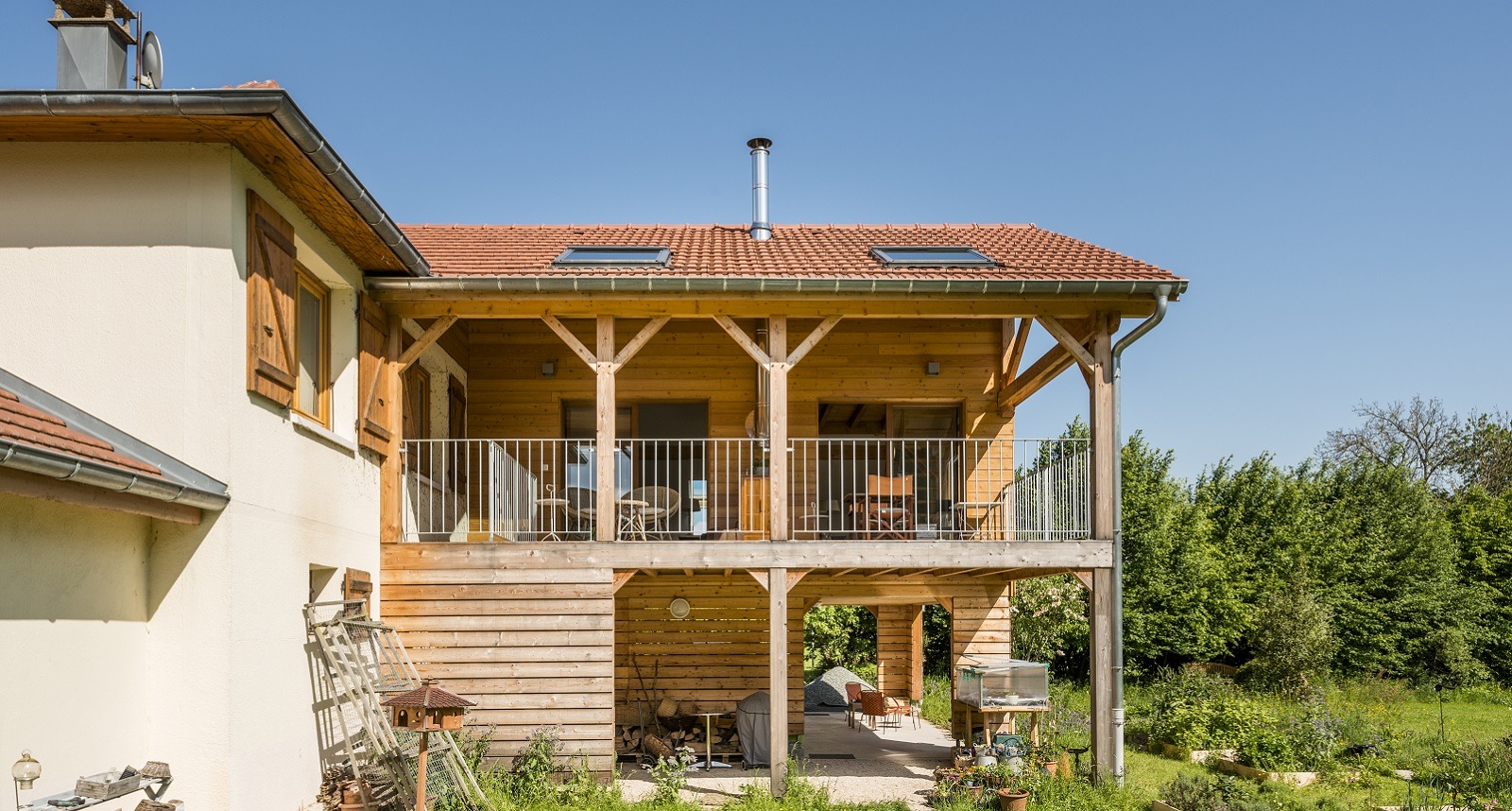 découvrez nos conseils et solutions pour l'agrandissement d'une maison surélevée, optimisez votre espace de vie avec style et sécurité.