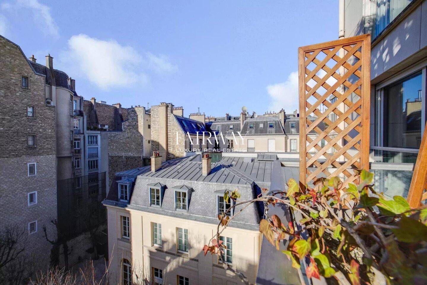 découvrez cet appartement à rénover situé dans le 16ème arrondissement de paris, offrant un fort potentiel pour créer un espace de vie unique au cœur de la capitale.
