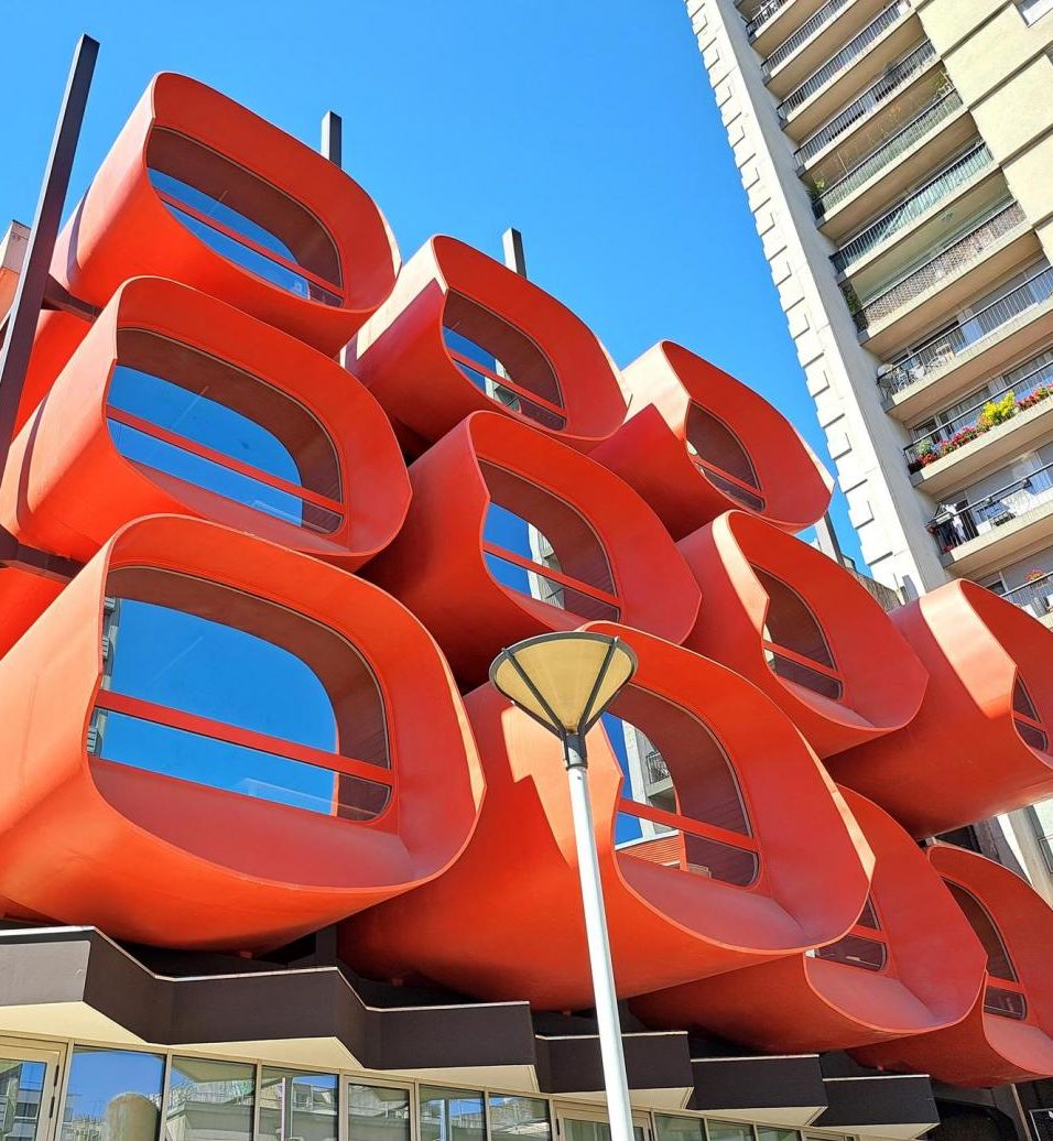 architecte bâtiment à paris, expert en conception et rénovation, offrant des solutions innovantes et personnalisées pour vos projets immobiliers.