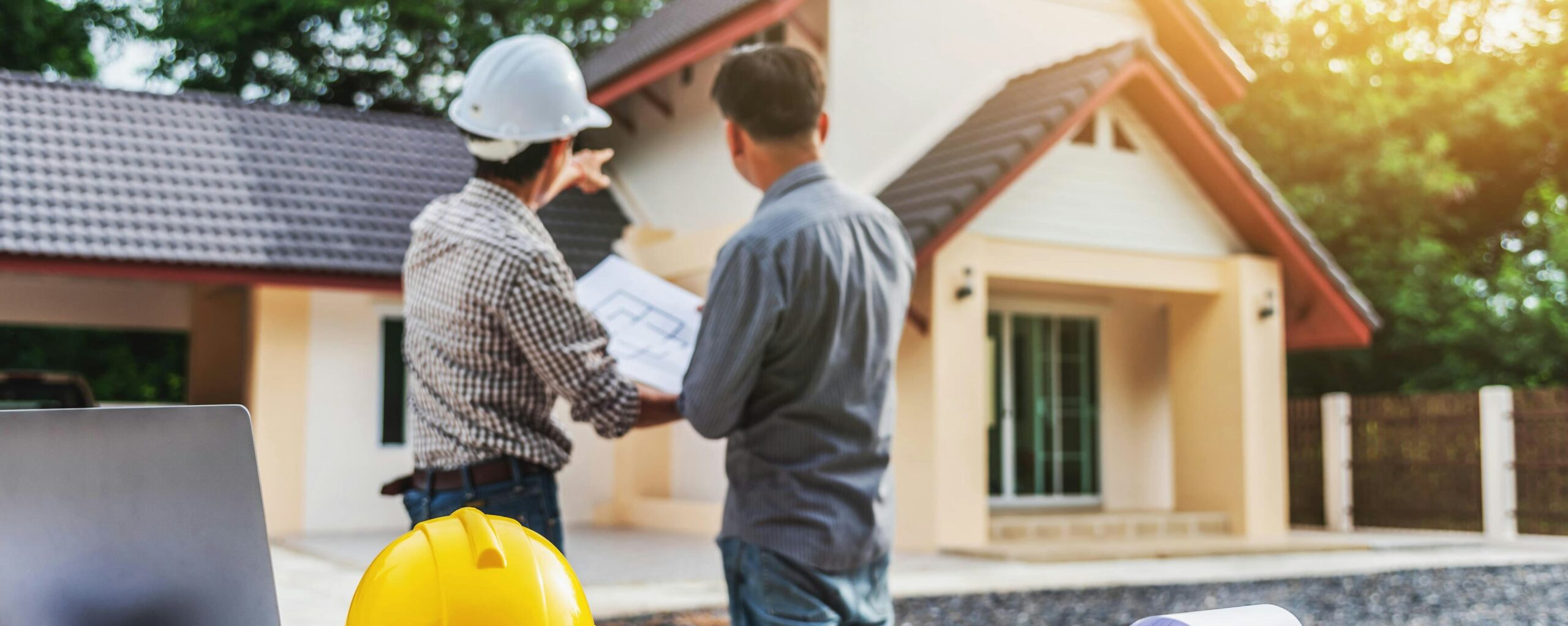 artisan spécialisé en extension de maison offrant des solutions sur mesure pour agrandir et valoriser votre habitat avec qualité et savoir-faire.