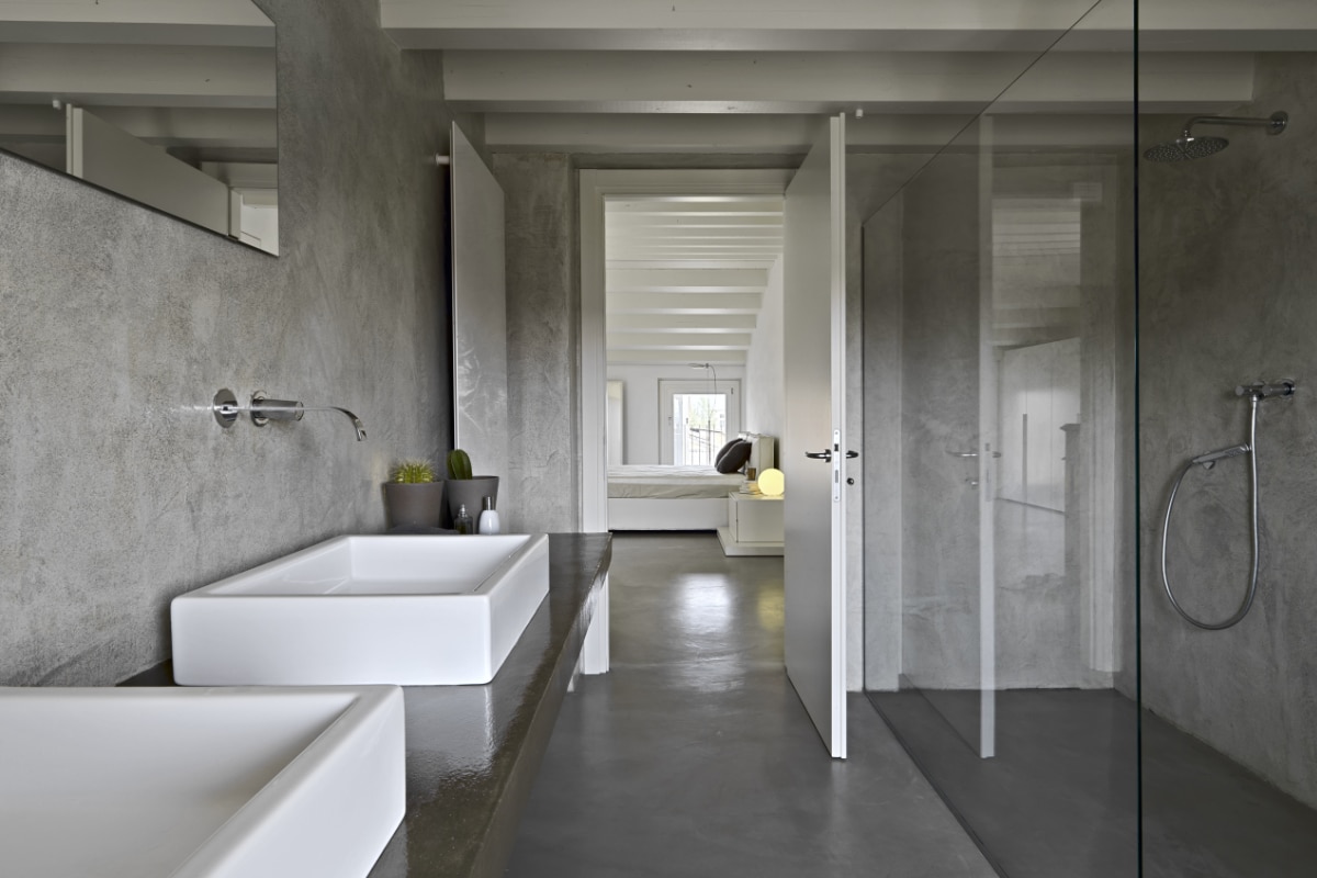 découvrez le béton ciré, une finition élégante et durable pour vos sols, murs et surfaces. idéal pour un intérieur moderne et personnalisé.