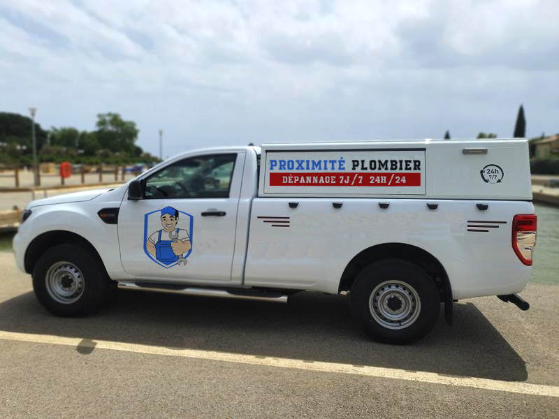 camion plombier : intervention rapide et efficace pour tous vos besoins de réparation et dépannage plomberie. service professionnel 24/7.