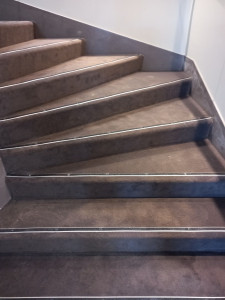 découvrez notre carreleur expert à angoulême, charente, spécialisé dans la pose de carrelage de qualité pour tous vos projets de rénovation et construction.