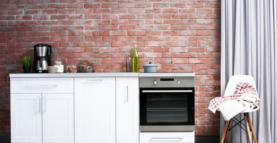 découvrez les étapes clés pour changer la porte de votre cuisine facilement et efficacement. guide pratique pour réussir votre rénovation.