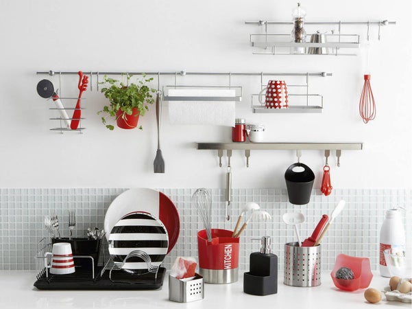 découvrez les étapes clés pour changer une porte de cuisine facilement et efficacement. suivez notre guide pratique pour réussir votre rénovation.