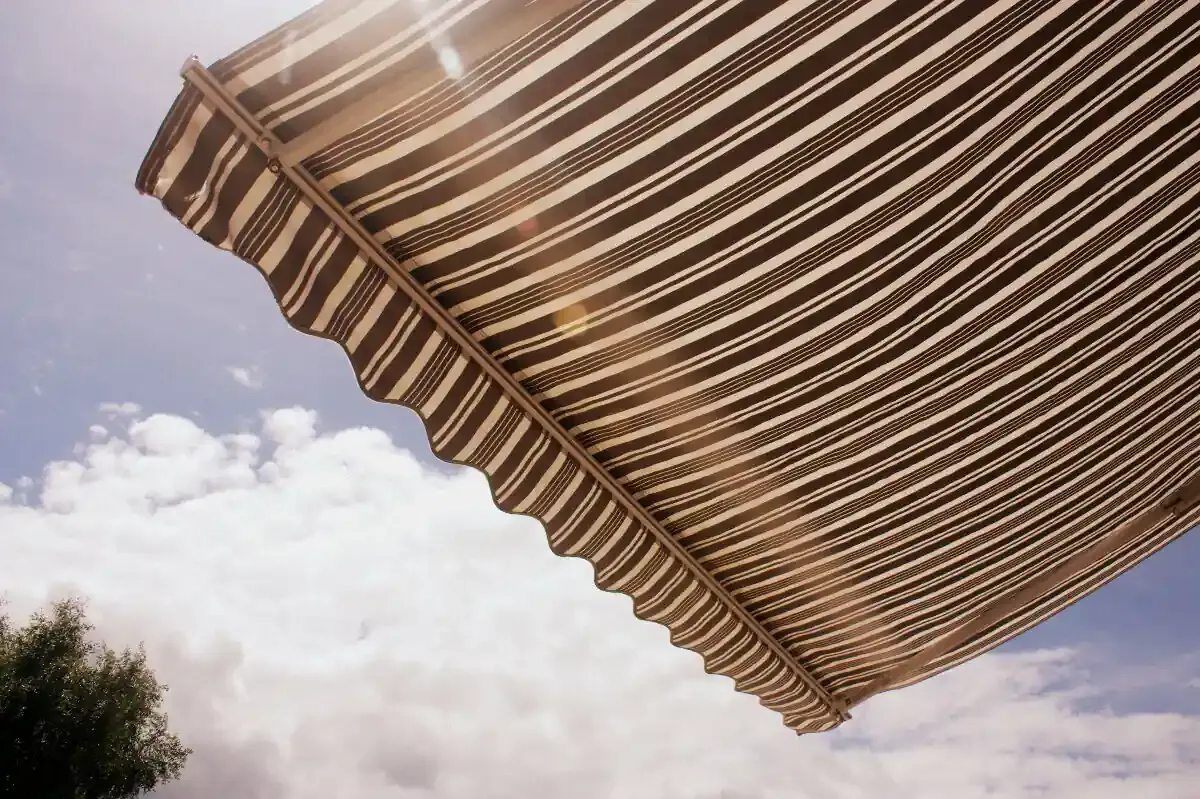 comparez les prix pour la pose de votre store banne et trouvez les meilleures offres adaptées à votre budget. guide complet pour bien choisir.