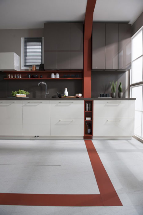 découvrez comment associer parfaitement les couleurs avec le gris pour une cuisine élégante et moderne. inspirez-vous de nos idées déco pour un espace harmonieux et tendance.