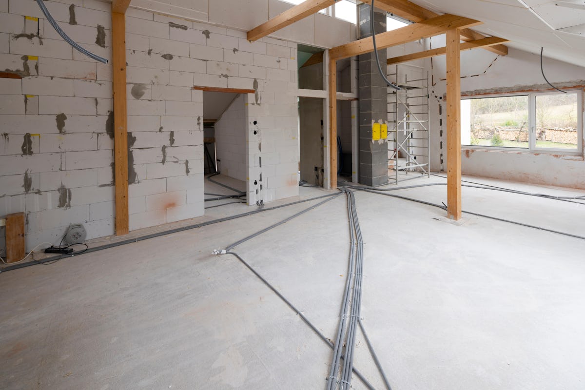 découvrez le coût moyen pour isoler une surface de 50m2, les différents matériaux et les astuces pour optimiser votre budget isolation.