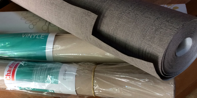 découvrez le coût de la pose de papier peint, incluant les tarifs moyens, les facteurs influençant le prix et des conseils pour bien planifier votre budget rénovation.