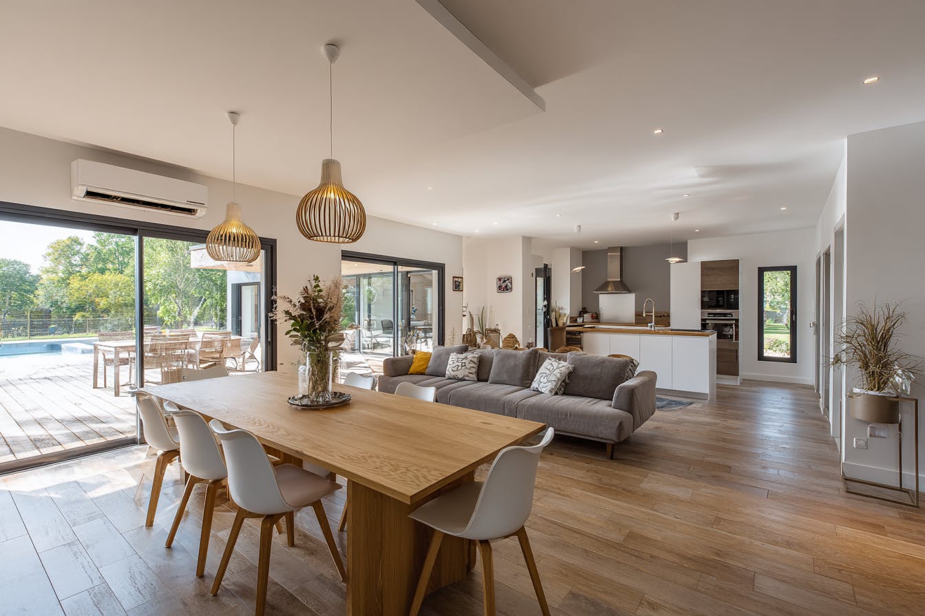 découvrez le coût moyen pour la rénovation électrique d'une maison de 150m2, incluant matériaux, main-d'œuvre et conseils pour un projet réussi.