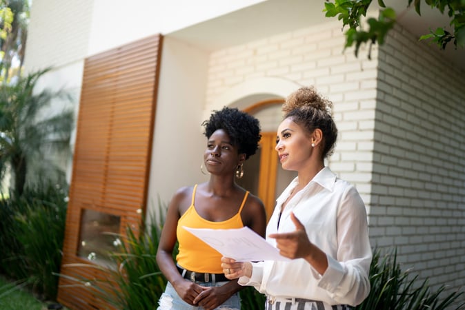 découvrez le coût de la rénovation d'une ferme : estimations des travaux, matériaux, main-d'œuvre et conseils pour bien planifier votre projet.