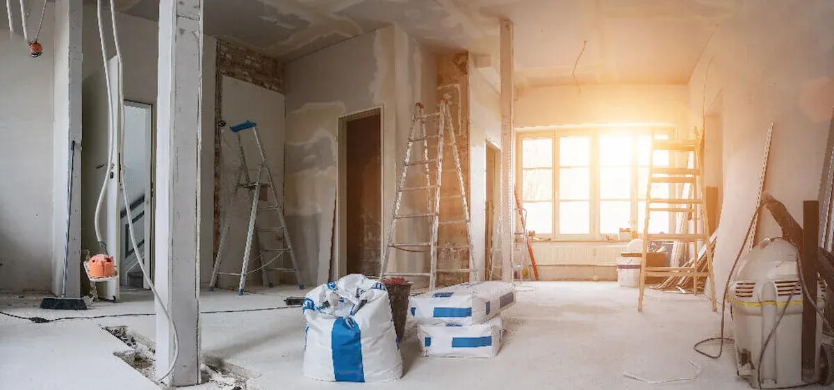 découvrez notre guide complet sur le coût de rénovation d'une pièce et apprenez à bien gérer votre budget pour des travaux réussis.