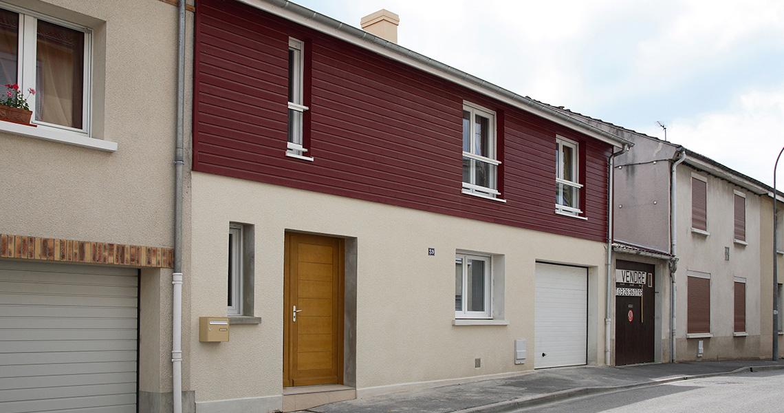 découvrez le coût estimatif pour une surélévation de 20m², incluant les matériaux, la main-d'œuvre et les démarches administratives.