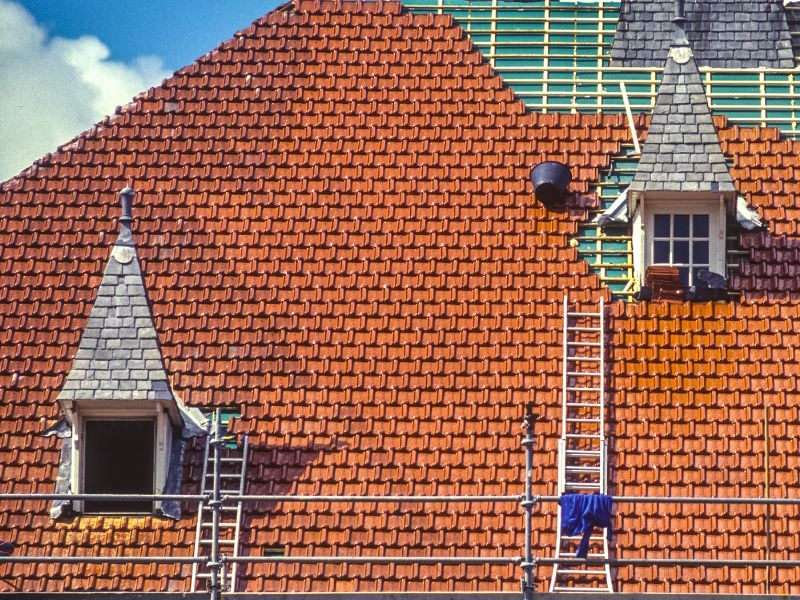 cout toiture plate 100m2 3 découvrez le coût moyen pour une toiture plate de 100m2, incluant matériaux, main-d'œuvre et conseils pour un budget maîtrisé.