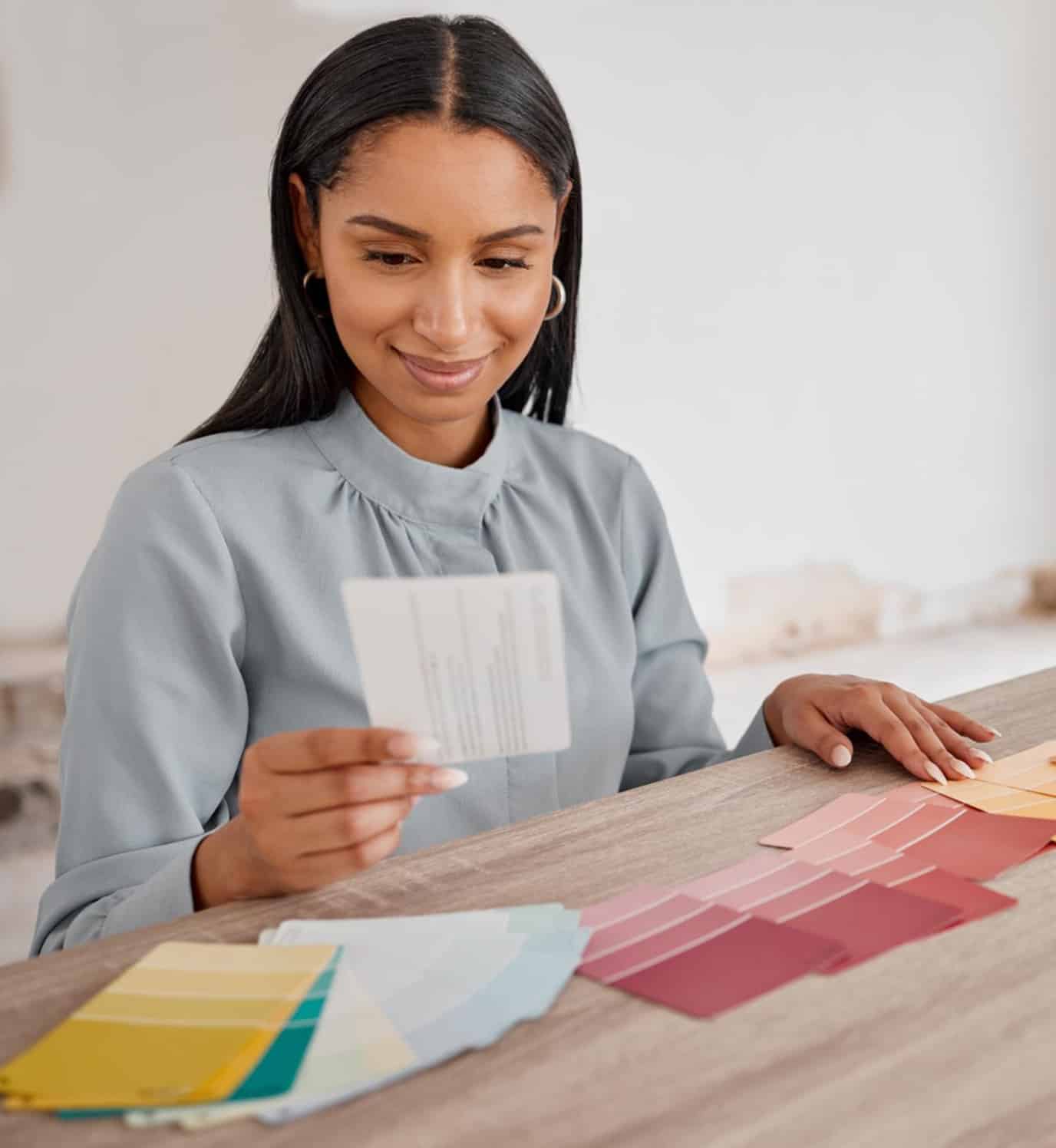 découvrez comment devenir décoratrice d'intérieur après le bac en 2025 : formations, conseils et débouchés pour réussir dans ce métier créatif.