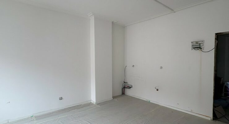 obtenez un devis précis pour la pose de carrelage sur une surface de 50m2. comparaison d'offres, conseils personnalisés et tarifs compétitifs pour vos travaux de rénovation.