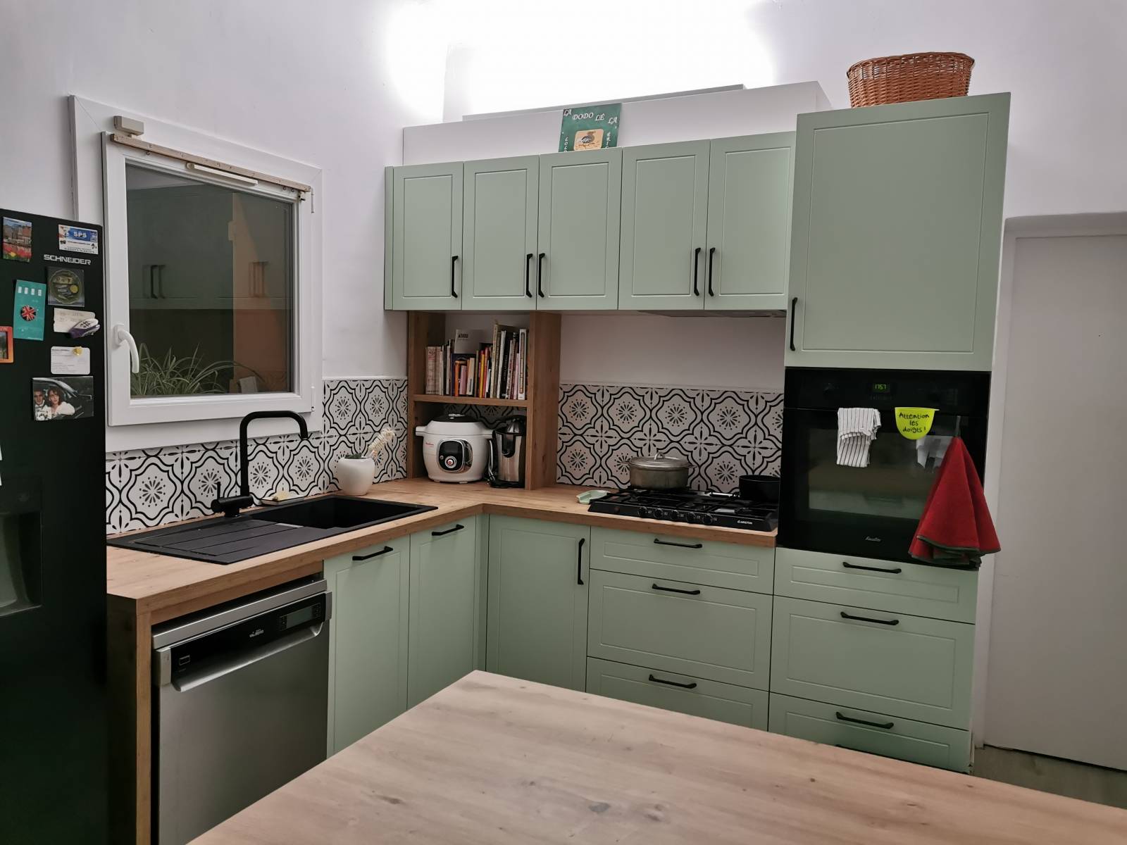 obtenez un devis personnalisé pour votre cuisine équipée. comparez les prix et trouvez les meilleures offres adaptées à vos besoins et à votre budget.