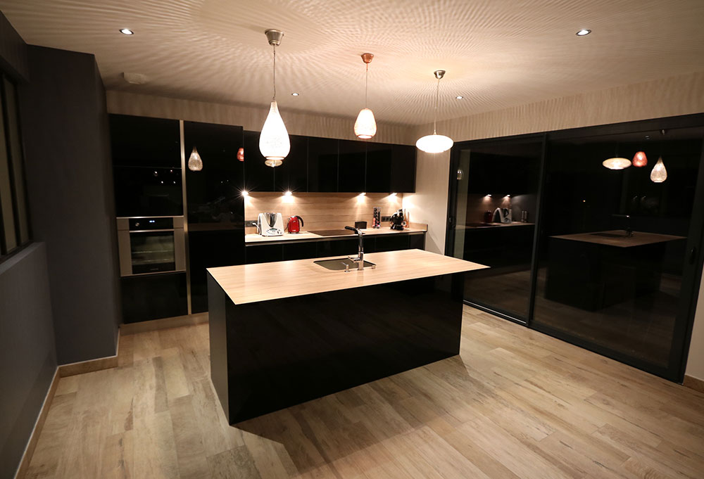 obtenez un devis personnalisé pour votre cuisine sur mesure. conception adaptée à vos besoins, matériaux de qualité et conseils d'experts pour un projet réussi.