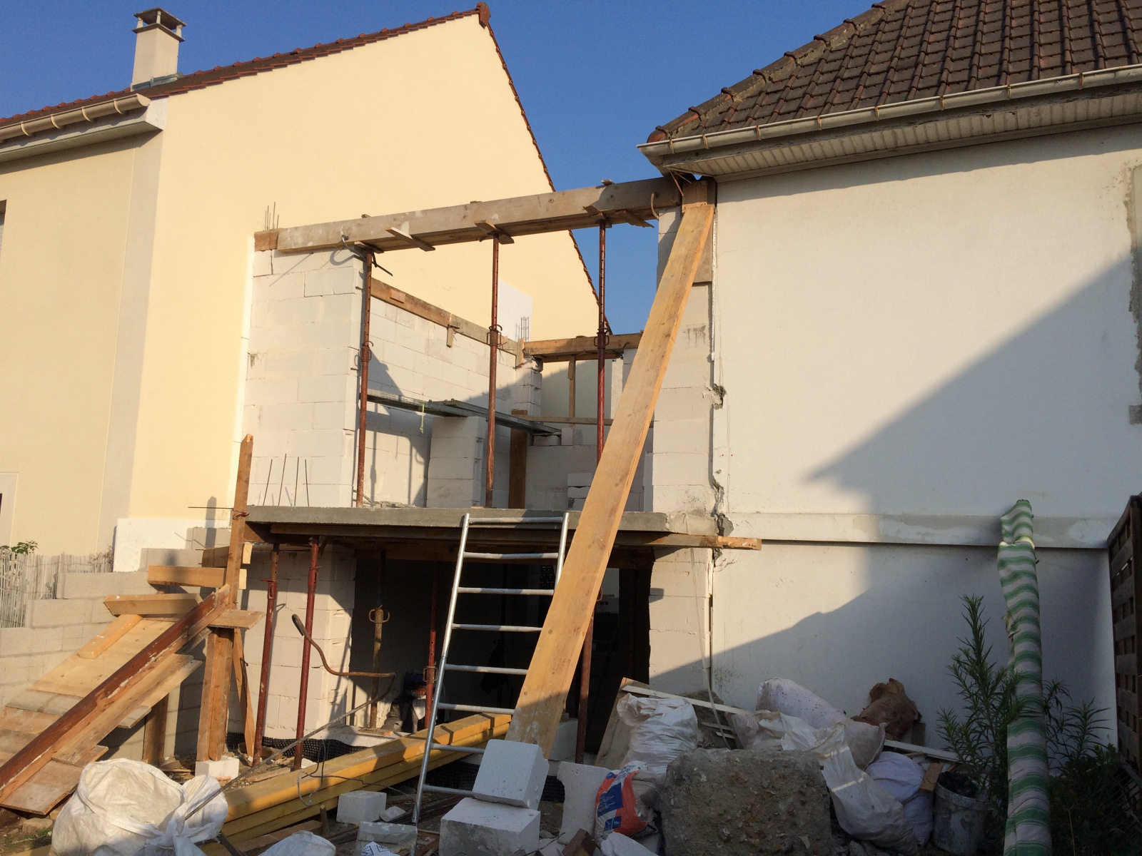 obtenez un devis gratuit pour l'extension de votre maison dans le 20e arrondissement de paris. services rapides, professionnels et adaptés à vos besoins.