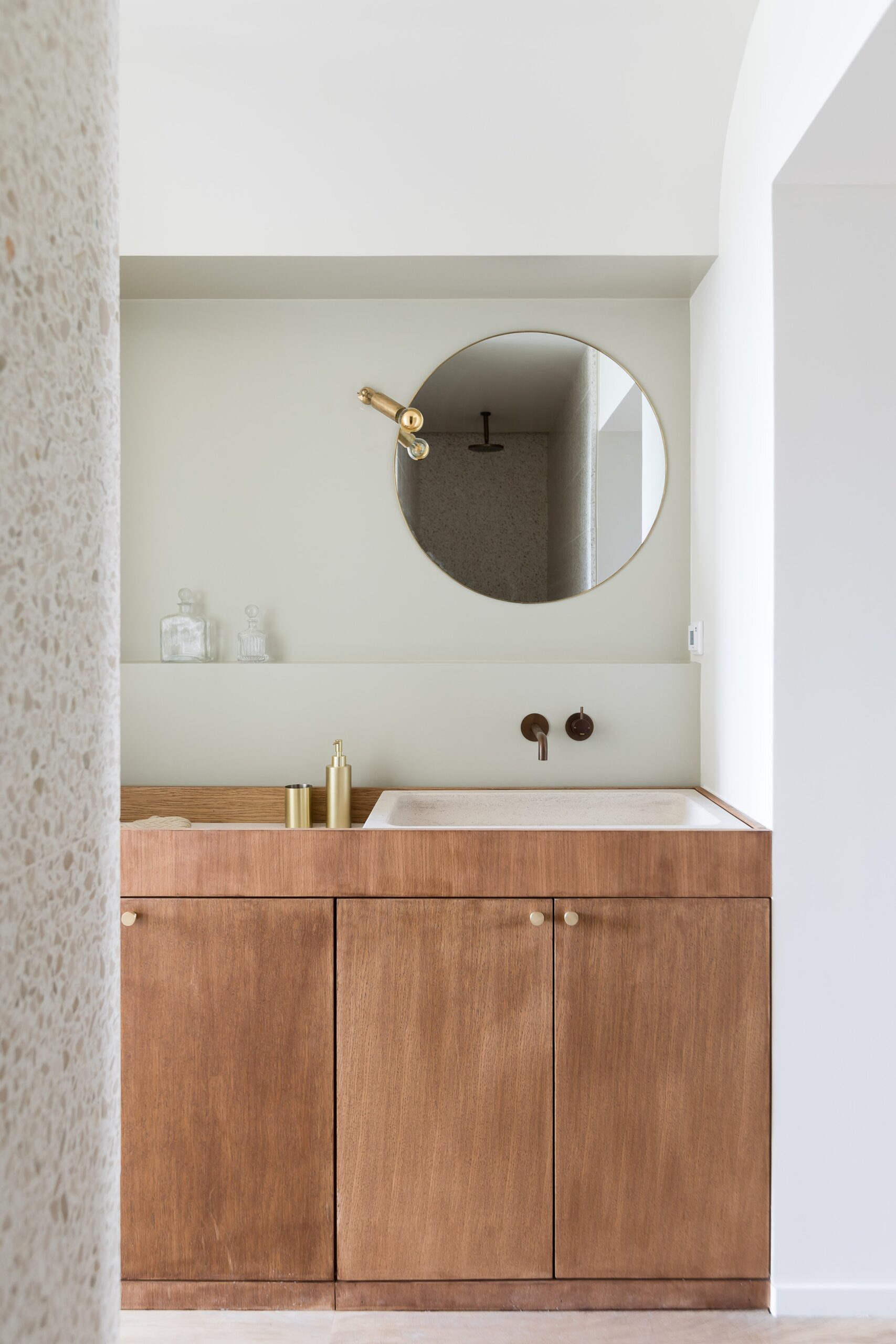 découvrez la durée réelle nécessaire pour rénover une salle de bain, avec des conseils pratiques pour bien planifier vos travaux et éviter les imprévus.