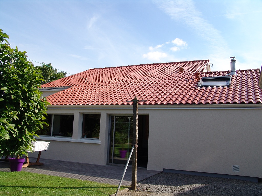 services professionnels d'entretien et de rénovation de toit pour garantir la durabilité et l'esthétique de votre toiture. expertise et qualité assurées.