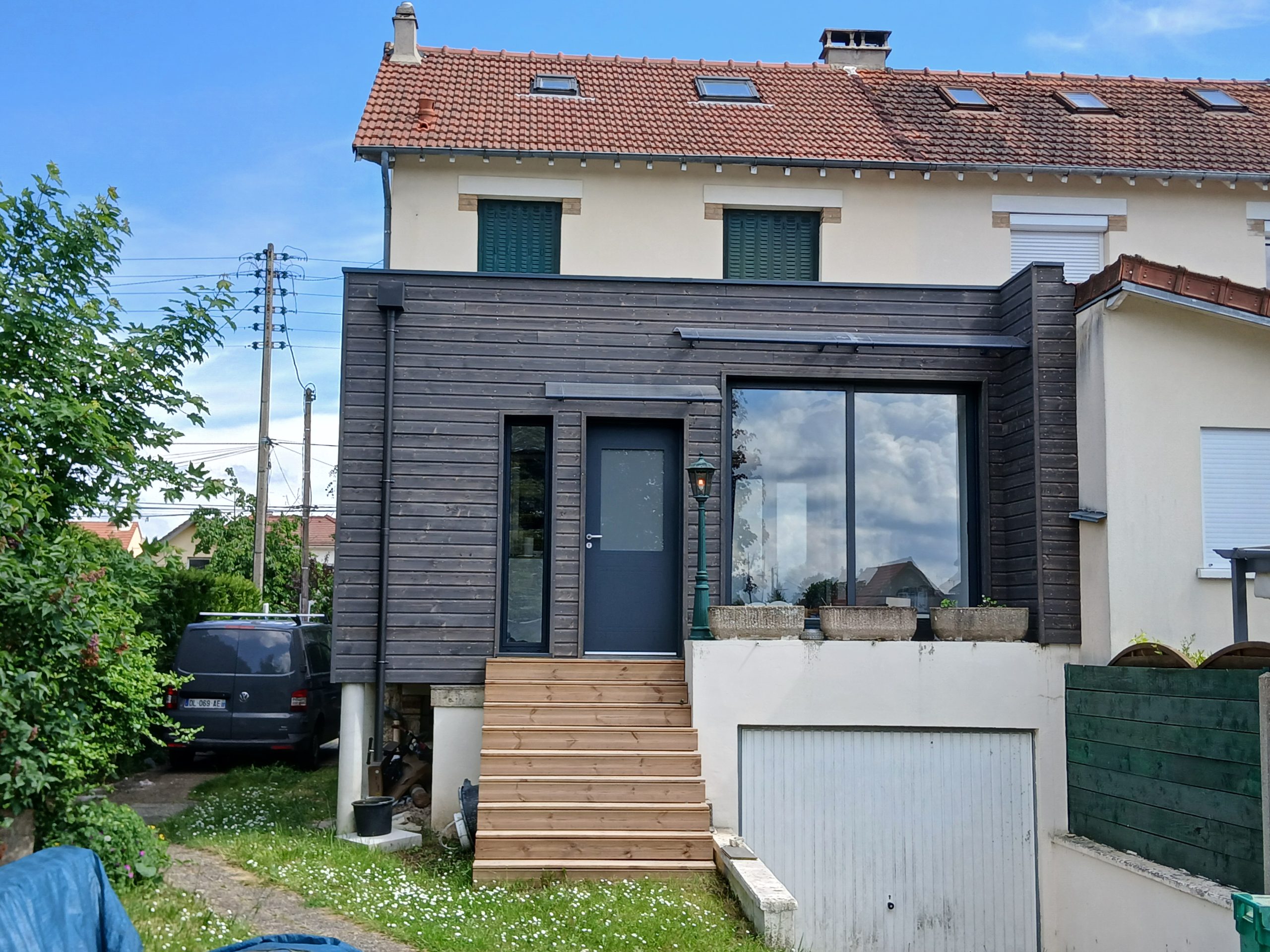 extension 2 etages 1 découvrez notre extension 2 étages pour agrandir votre espace de vie avec élégance et fonctionnalité. idéale pour optimiser votre maison tout en ajoutant du charme.