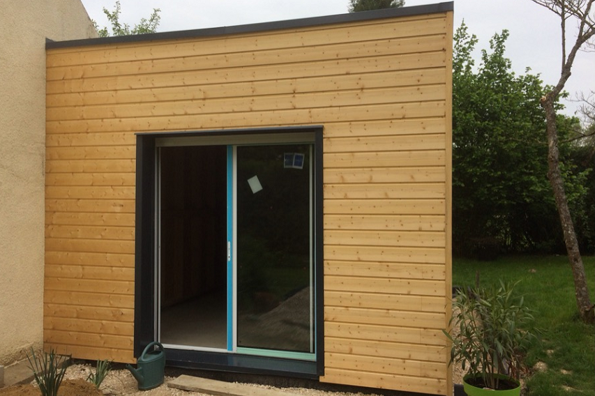 découvrez notre sélection d'extensions de maison en kit pas cher, faciles à monter et idéales pour agrandir votre habitat rapidement à petit prix.