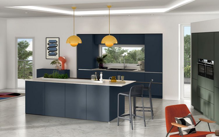 découvrez l'ordre idéal pour refaire votre cuisine efficacement : planification, choix des matériaux, travaux et finition pour une rénovation réussie.