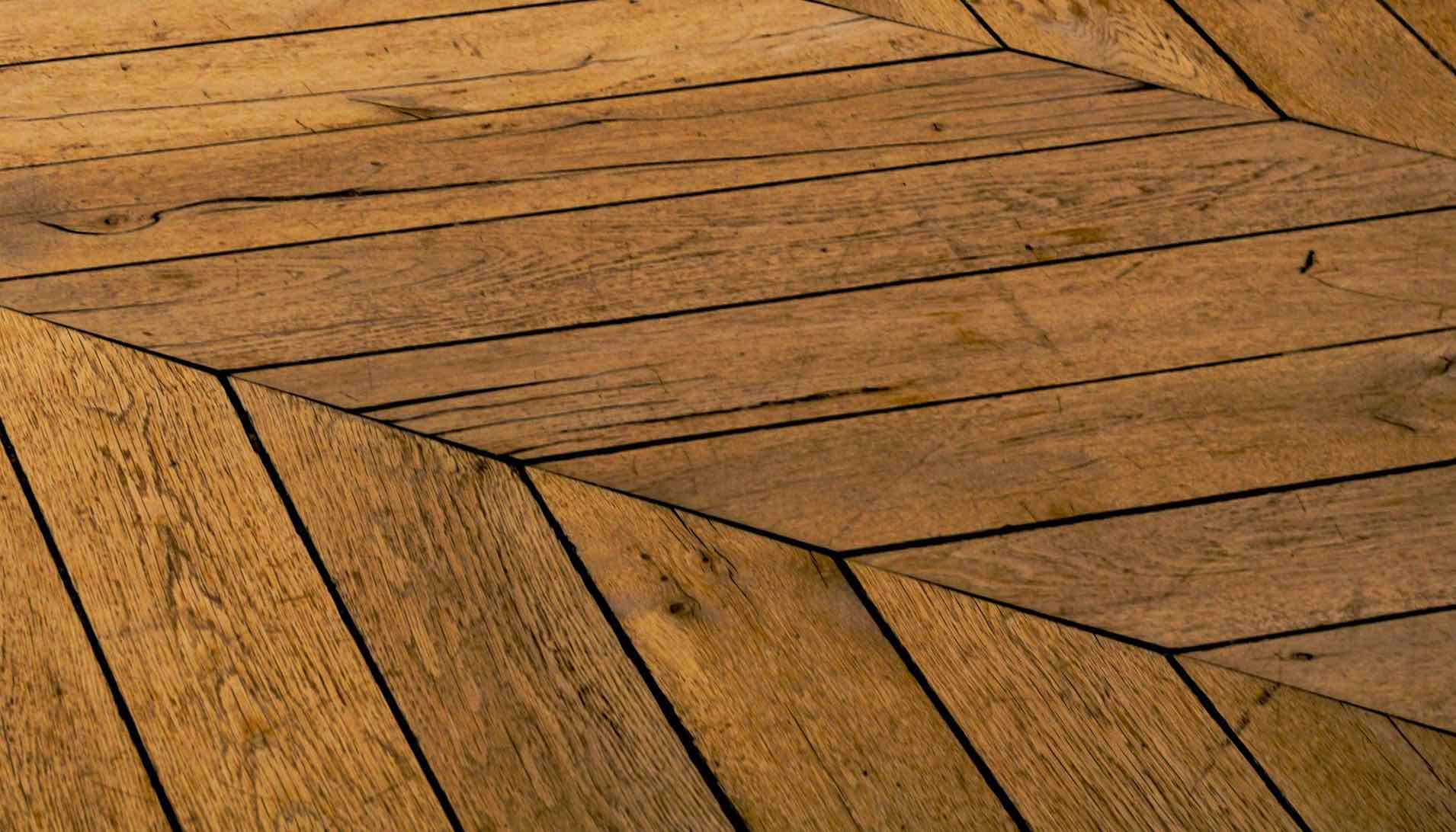 découvrez la parqueterie à paris : alliez élégance et savoir-faire pour sublimer vos espaces avec des revêtements de sol en bois d'exception.