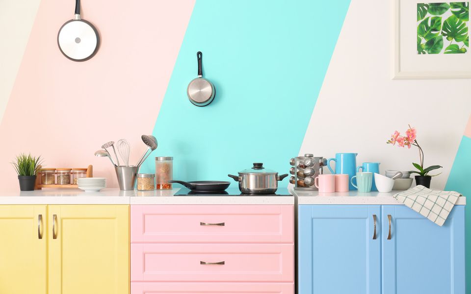 découvrez les étapes essentielles pour peindre une cuisine comme un pro, conseils pratiques et astuces pour un résultat parfait et durable.