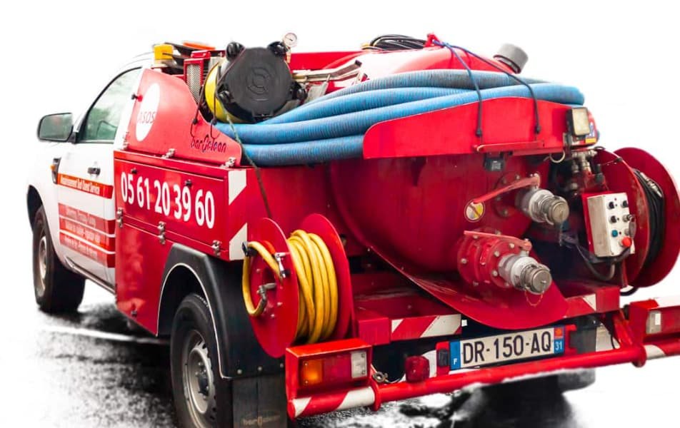 découvrez un plombier expert en fosse septique pour l'installation, l'entretien et le dépannage de votre système d'assainissement. intervention rapide et professionnelle garantie.