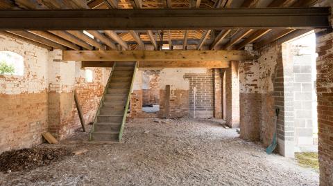 découvrez notre guide étape par étape pour préparer la rénovation de votre maison avec succès. conseils pratiques, planification et astuces pour un chantier bien organisé.